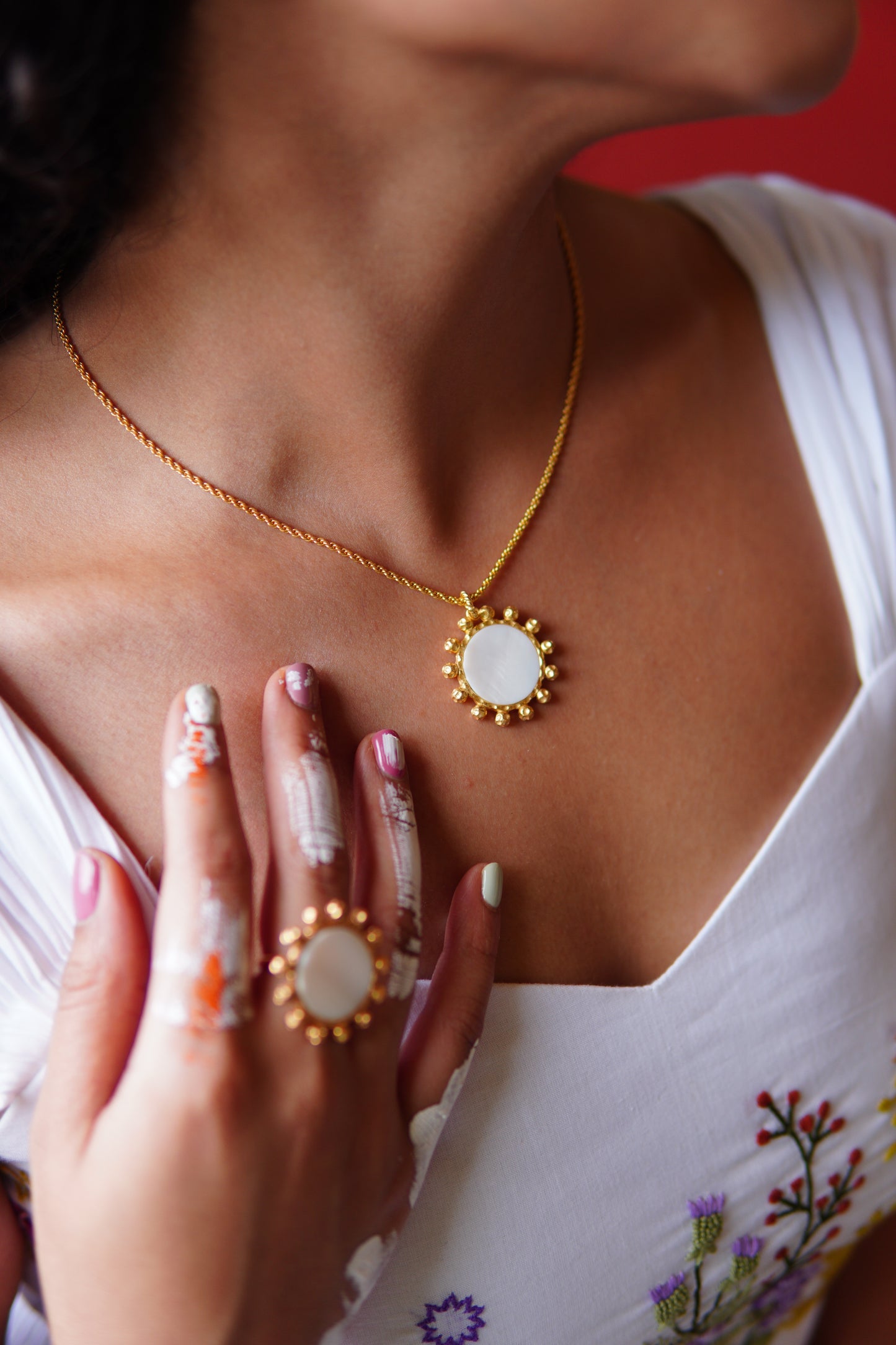 Theraa Necklace