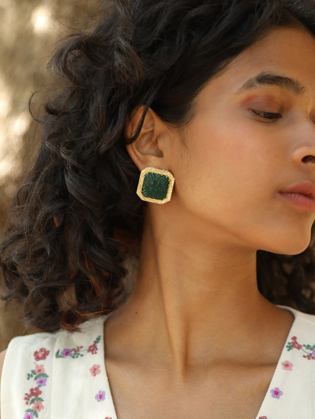 Titli studs