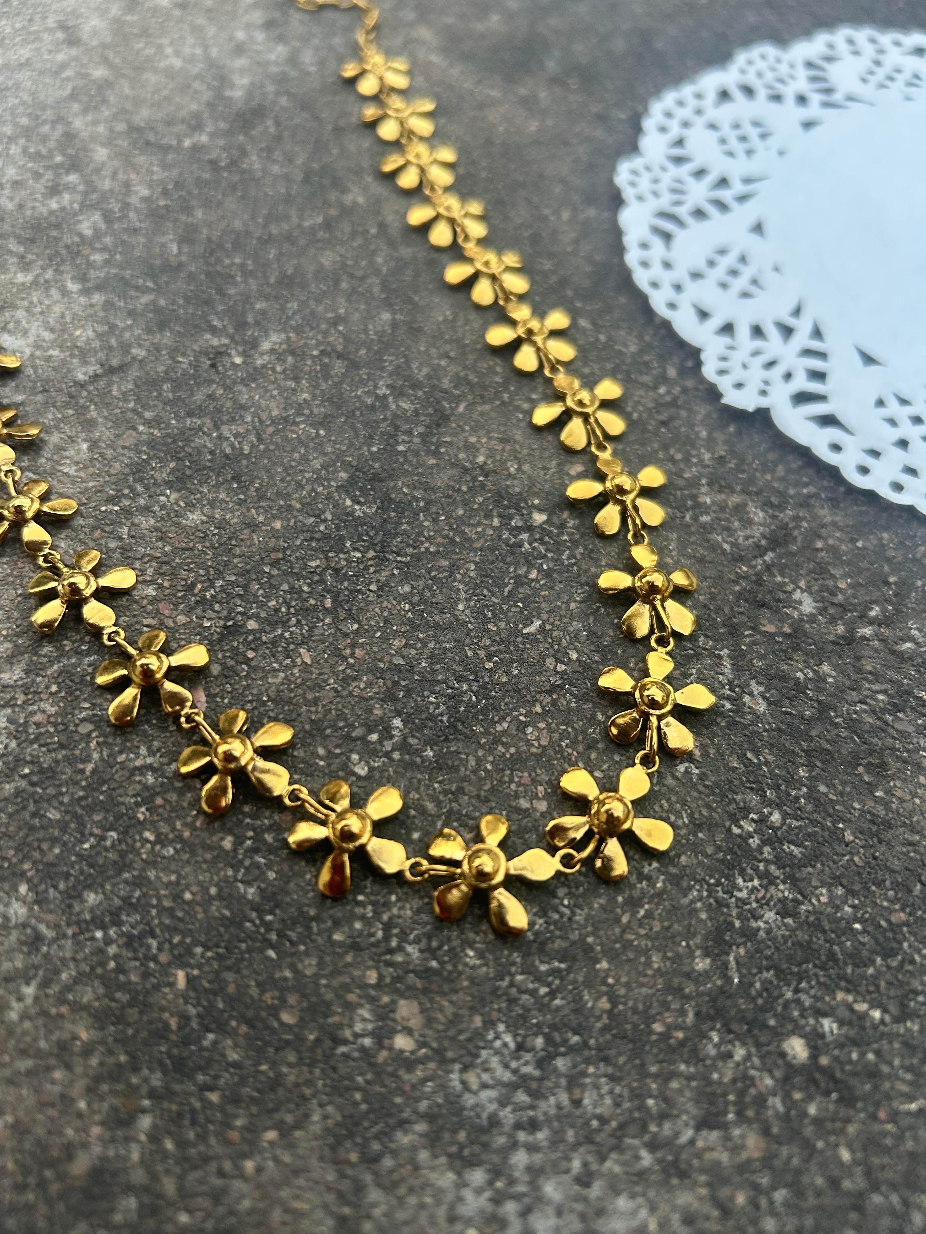 Nargis necklace