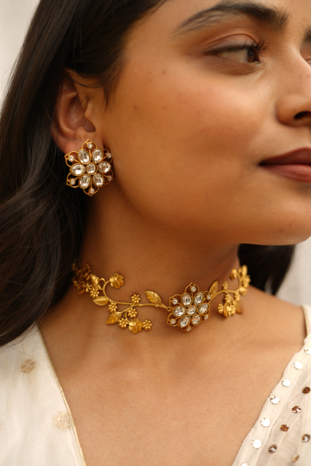 Aina Studs