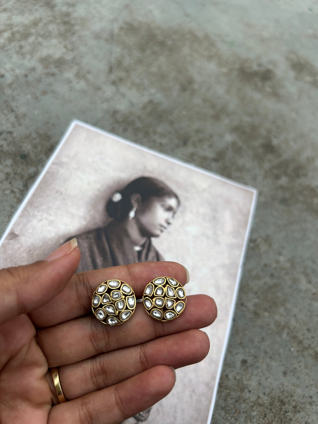 Amal Studs