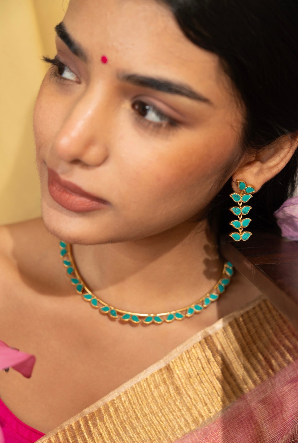 Pankhudi Hasli Set